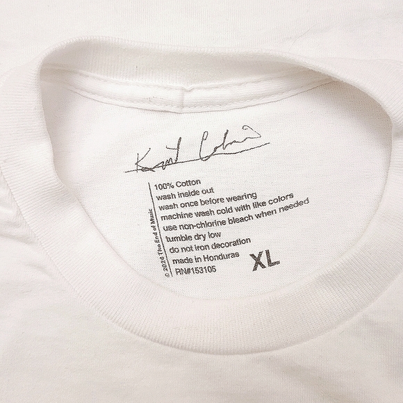 Kurt Cobain Photo Smoking White Portrait Shirt - Picture 2 of 3